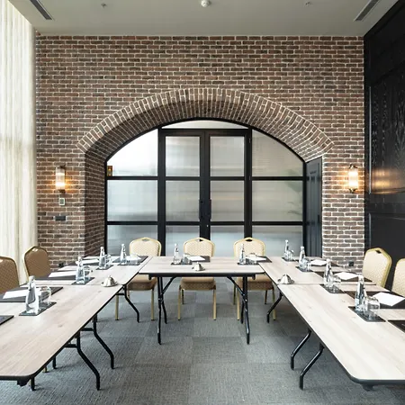 Bomonti Arjaan By Rotana 5*