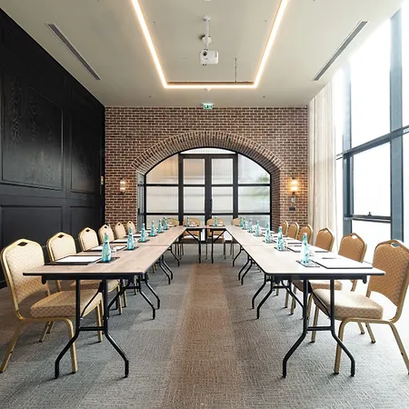 Hotel Bomonti Arjaan By Rotana