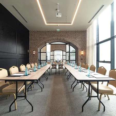 Hotel Bomonti Arjaan By Rotana