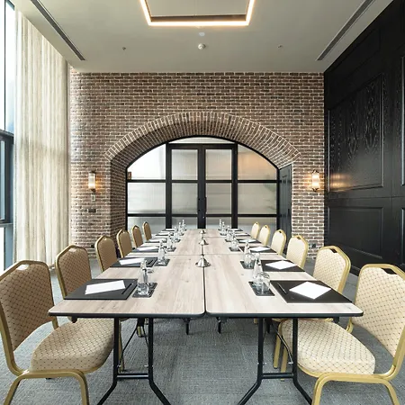 Hotel Bomonti Arjaan By Rotana 5*